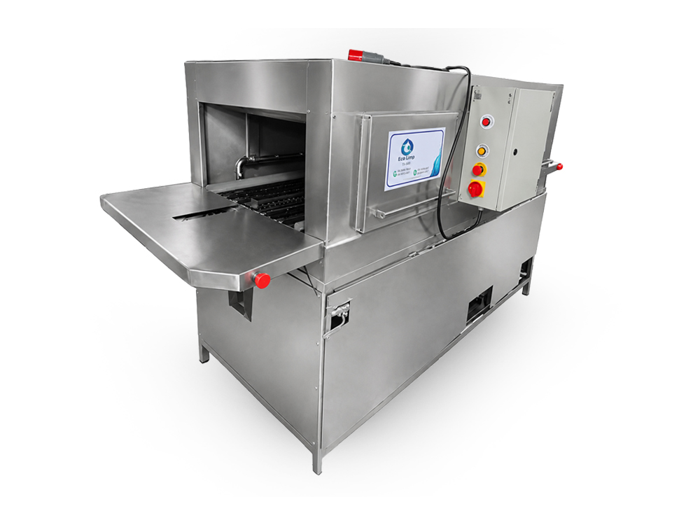Lavadora industrial de esteira Eco Limp para higienização contínua de utensílios em Cozinha Industrial
